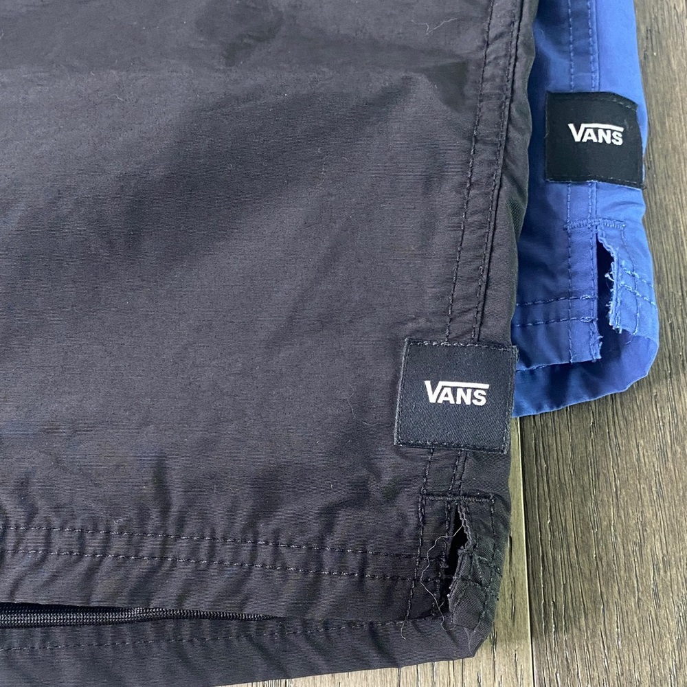 Vans Men's Red, Blue, and Black Hybrid Shorts Size XL Set Of (3) - Picture 13 of 16